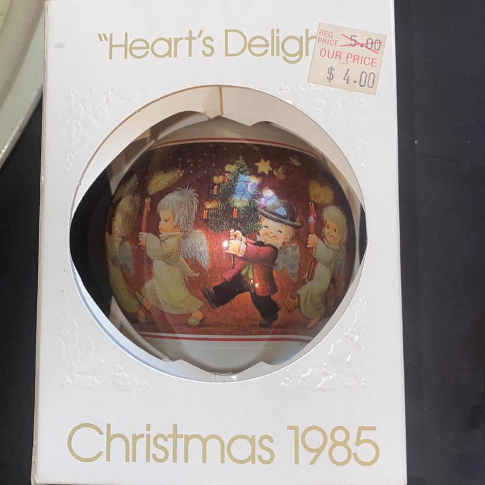 1985 SCHMID ANRI FERRANDIZ CHRISTMAS ORNAMENT "HEART'S DELIGHT